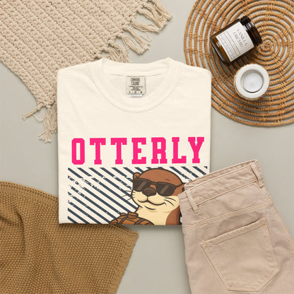 FPD - Otterly Wasted Funny Drinking Otter Sunglasses Barrel Streetwear Unisex Heavyweight Cotton T-Shirt, Sarcastic Party Animal Graphic Tee
