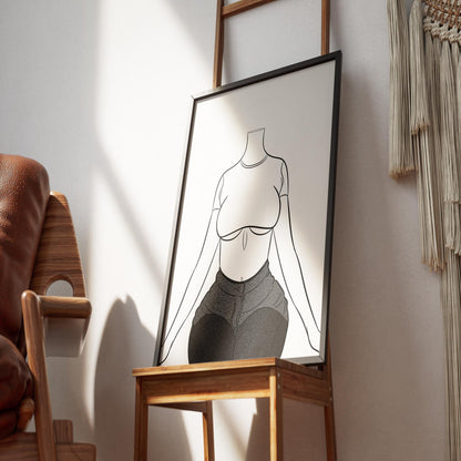 Line art illustration of a seated model in high-waisted denim jeans and a crop top.